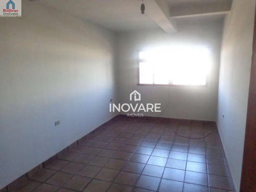 Apartamento com 3 quartos para alugar, 12m2 em Itumbiara - GO - imagem 7 Foto 7 de Apartamento com 3 quartos para alugar, 12m2 em Itumbiara - GO