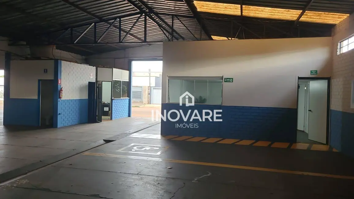 Armazém / Galpão à venda, 1000m2 em Goiatuba - GO - imagem 4 Foto 4 de Armazém / Galpão à venda, 1000m2 em Goiatuba - GO