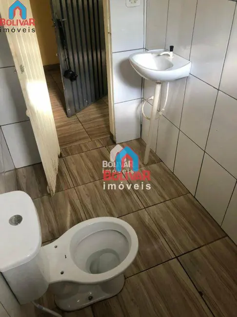 Foto 6 de Casa com 2 quartos para alugar, 360m2 em Itumbiara - GO