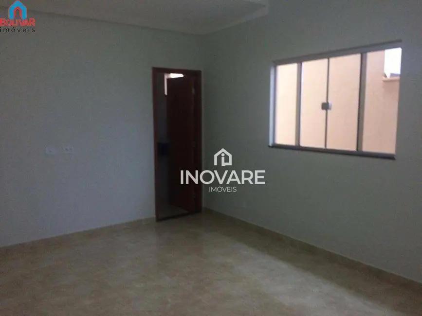 Casa com 3 quartos à venda, 250m2 em Cachoeira Dourada - GO - imagem 2 Foto 2 de Casa com 3 quartos à venda, 250m2 em Cachoeira Dourada - GO