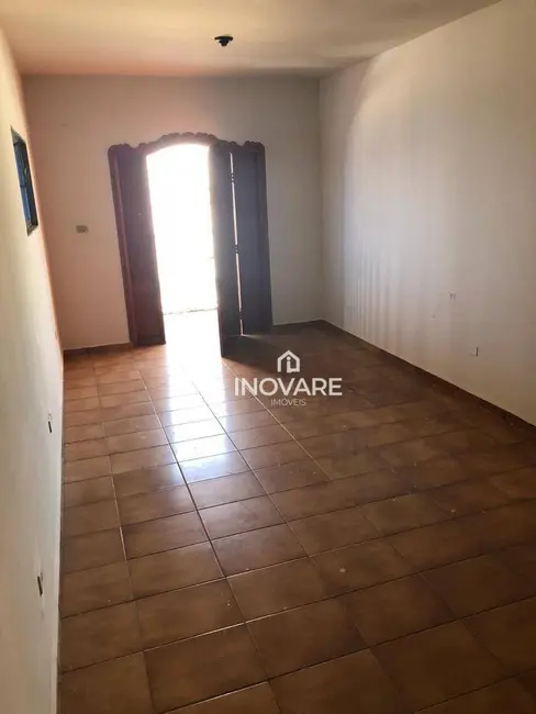 Apartamento com 3 quartos à venda e para alugar, 360m2 em Alto da Boa Vista, Itumbiara - GO - imagem 6 Foto 6 de Apartamento com 3 quartos à venda e para alugar, 360m2 em Alto da Boa Vista, Itumbiara - GO