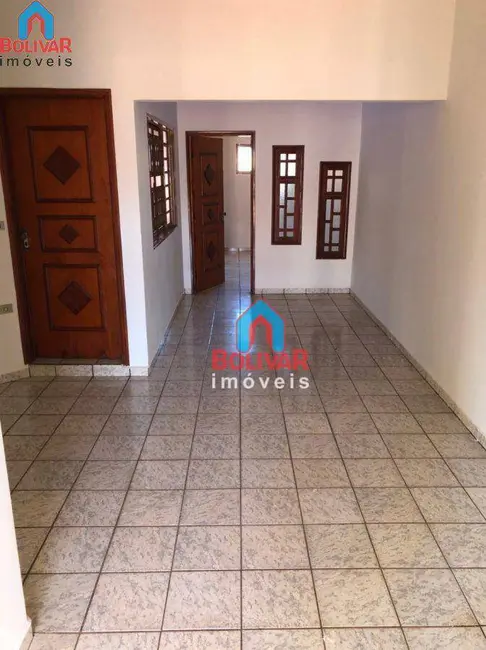 Casa com 3 quartos para alugar, 360m2 em Residencial Jardim Primavera, Itumbiara - GO - imagem 5 Foto 5 de Casa com 3 quartos para alugar, 360m2 em Residencial Jardim Primavera, Itumbiara - GO