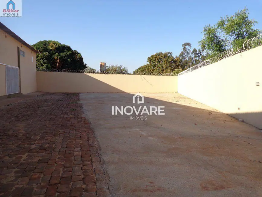 Armazém / Galpão para alugar, 700m2 em Vila Mutirão, Itumbiara - GO - imagem 3 Foto 3 de Armazém / Galpão para alugar, 700m2 em Vila Mutirão, Itumbiara - GO
