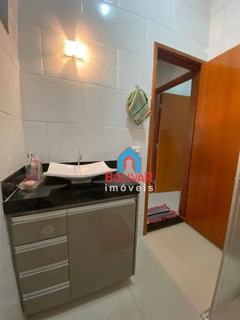 Casa com 2 quartos para alugar, 453m2 em Itumbiara - GO - imagem 7 Foto 7 de Casa com 2 quartos para alugar, 453m2 em Itumbiara - GO