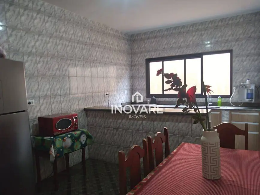 Foto 9 de Casa com 3 quartos à venda, 360m2 em Itumbiara - GO