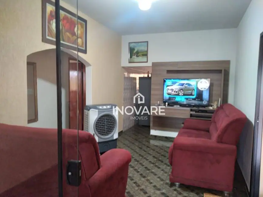 Foto 6 de Casa com 3 quartos à venda, 360m2 em Itumbiara - GO