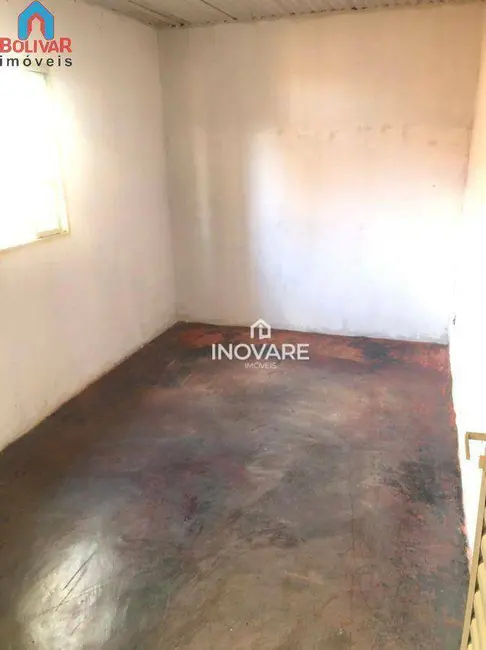 Foto 5 de Casa com 2 quartos à venda, 360m2 em Itumbiara - GO