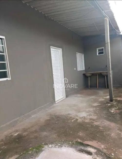 Foto 4 de Casa com 2 quartos à venda, 360m2 em Itumbiara - GO