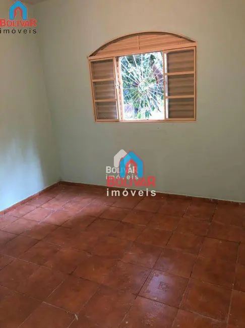 Foto 8 de Casa com 2 quartos à venda, 360m2 em Itumbiara - GO