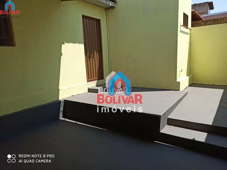 Casa com 2 quartos para alugar, 100m2 em Itumbiara - GO - imagem 2 Foto 2 de Casa com 2 quartos para alugar, 100m2 em Itumbiara - GO