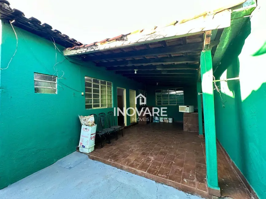 Foto 1 de Casa com 2 quartos para alugar, 120m2 em Itumbiara - GO