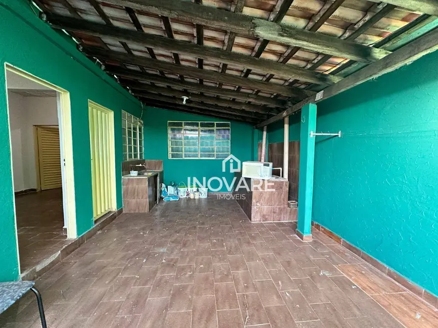 Foto 6 de Casa com 2 quartos para alugar, 120m2 em Itumbiara - GO