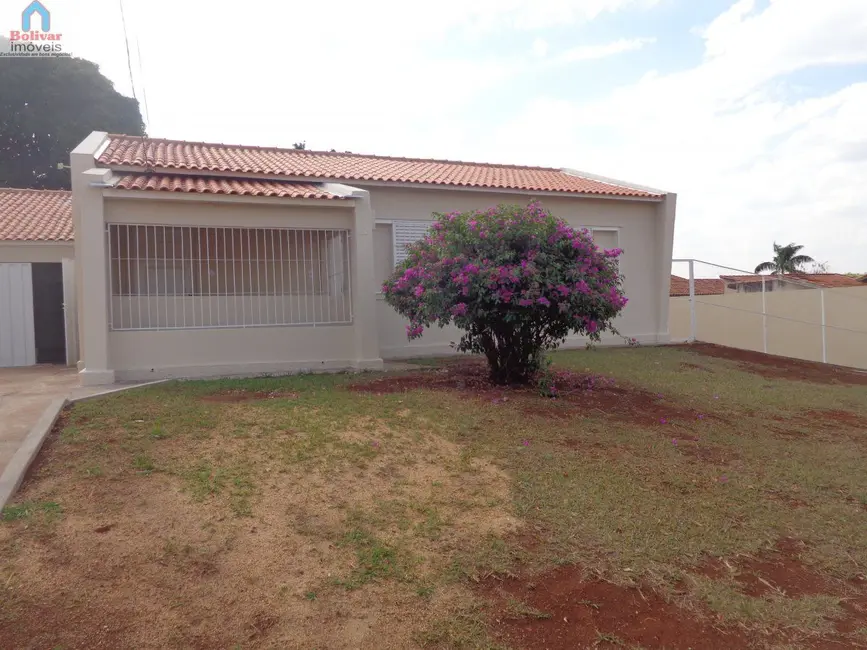 Foto 1 de Casa com 3 quartos à venda e para alugar, 1460m2 em Itumbiara - GO