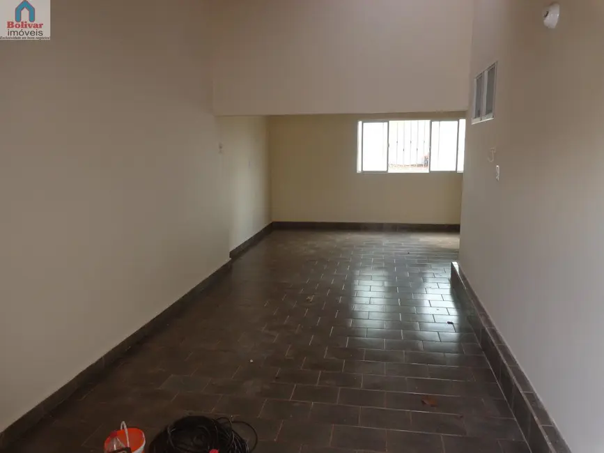 Foto 3 de Casa com 3 quartos à venda, 1460m2 em Itumbiara - GO