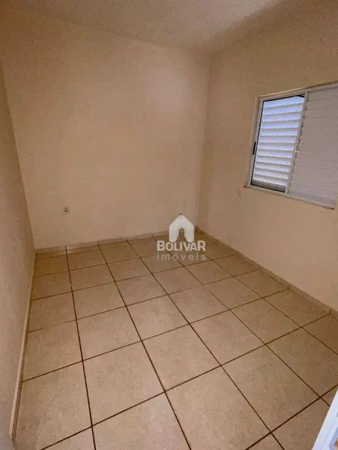 Casa com 2 quartos à venda, 250m2 em Portal dos Ipês, Itumbiara - GO - imagem 5 Foto 5 de Casa com 2 quartos à venda, 250m2 em Portal dos Ipês, Itumbiara - GO