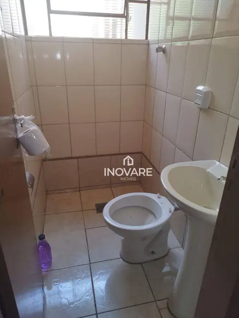 Casa com 3 quartos à venda, 360m2 em Alto da Boa Vista, Itumbiara - GO - imagem 9 Foto 9 de Casa com 3 quartos à venda, 360m2 em Alto da Boa Vista, Itumbiara - GO