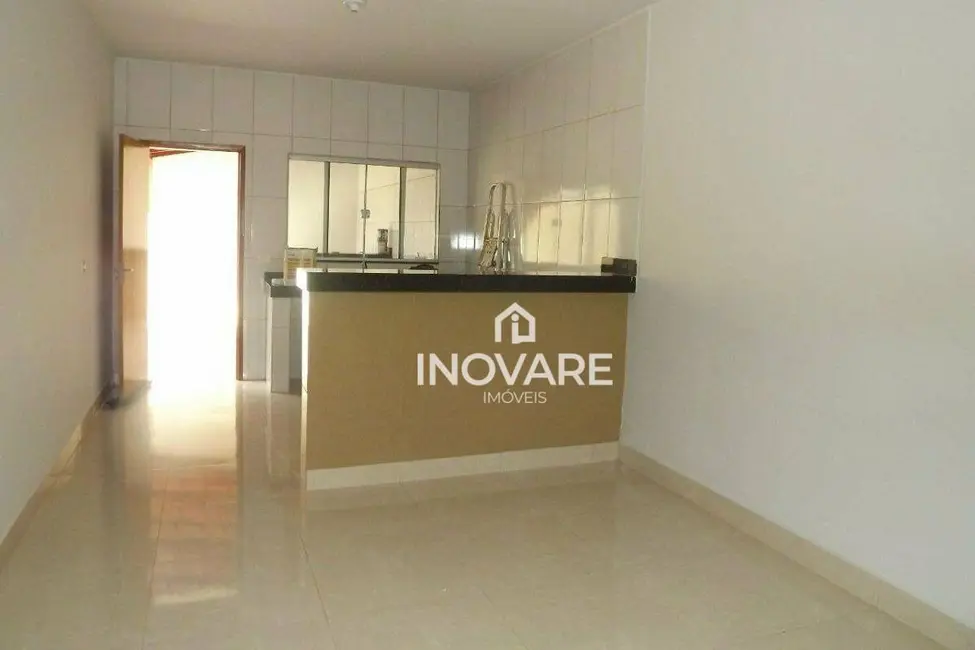 Casa com 3 quartos à venda, 270m2 em Itumbiara - GO - imagem 3 Foto 3 de Casa com 3 quartos à venda, 270m2 em Itumbiara - GO