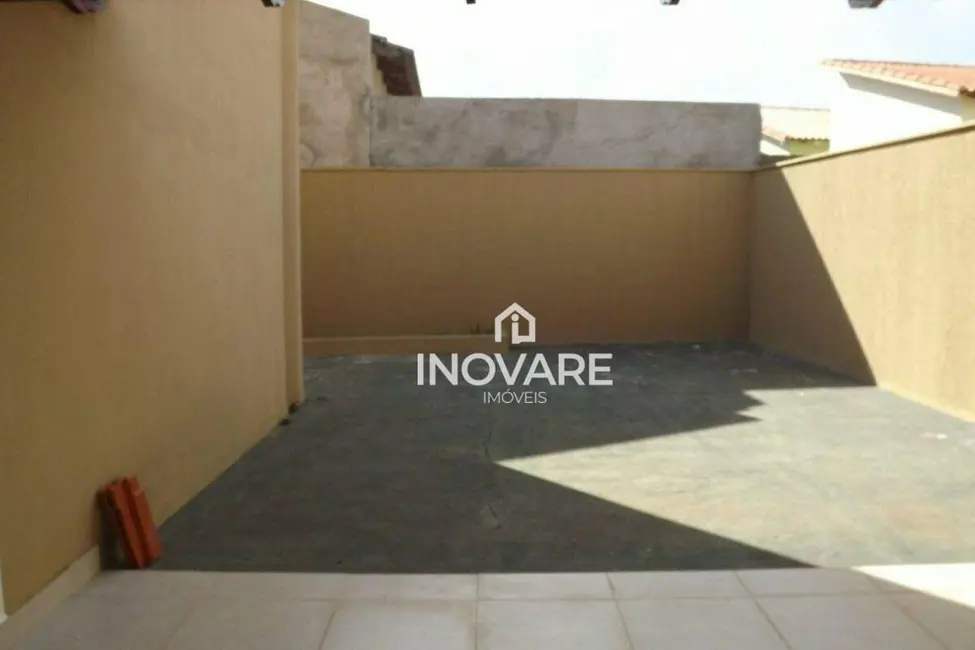 Casa com 3 quartos à venda, 270m2 em Itumbiara - GO - imagem 8 Foto 8 de Casa com 3 quartos à venda, 270m2 em Itumbiara - GO