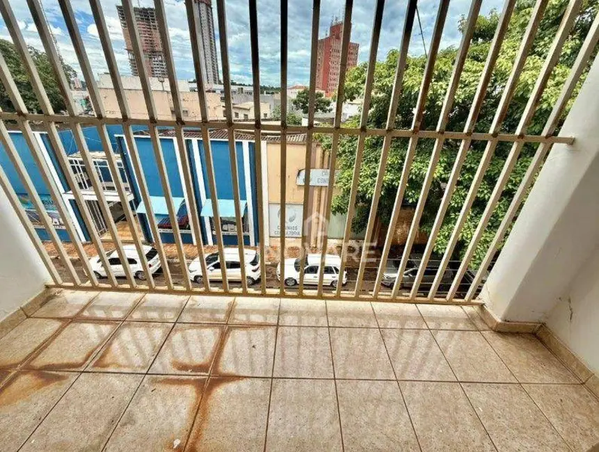 Foto 3 de Apartamento com 2 quartos para alugar, 90m2 em Itumbiara - GO