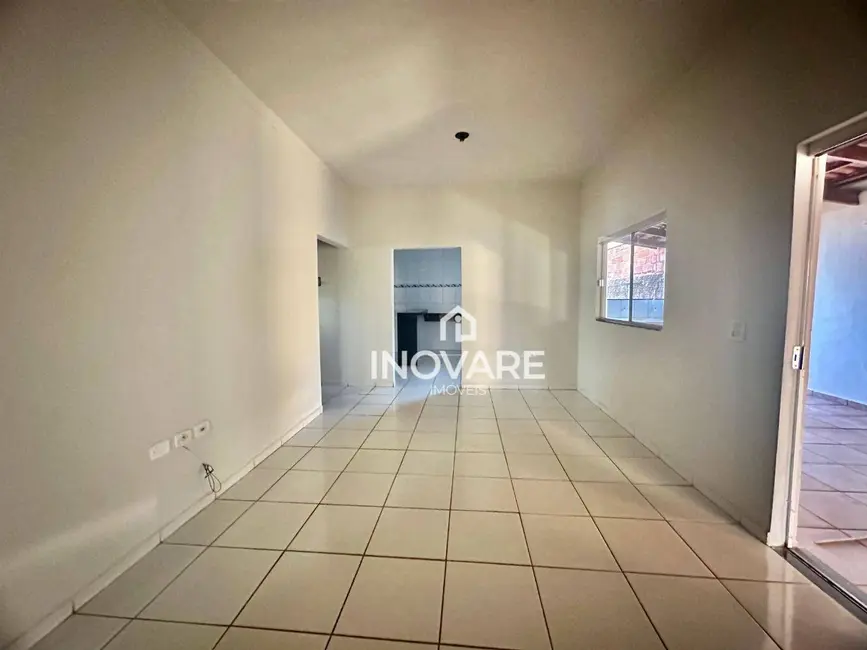 Foto 3 de Casa com 3 quartos para alugar, 360m2 em Setor Planalto, Itumbiara - GO