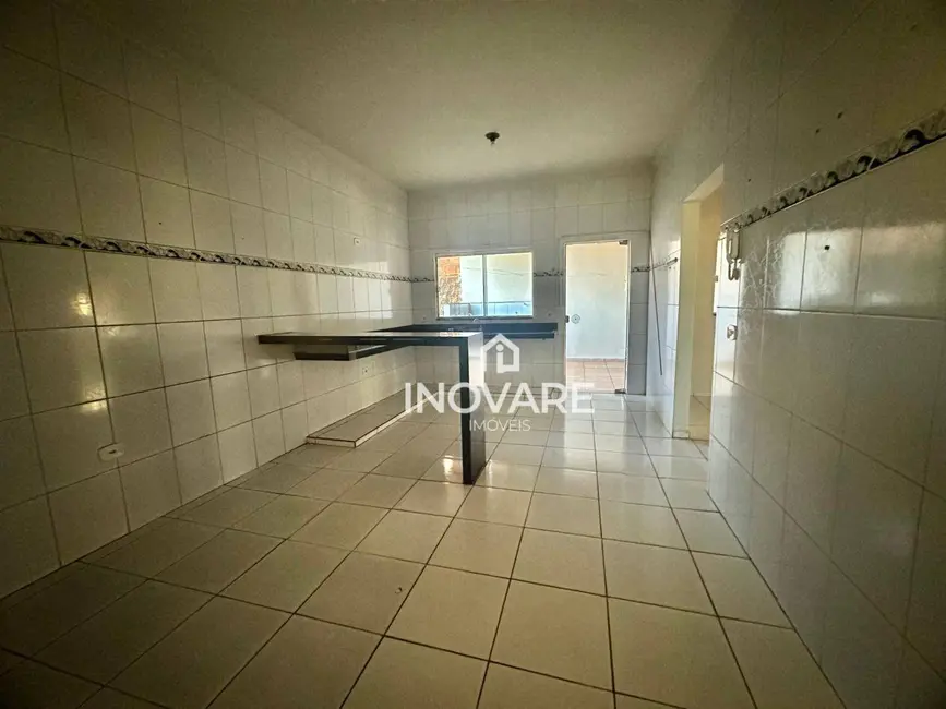 Foto 4 de Casa com 3 quartos para alugar, 360m2 em Setor Planalto, Itumbiara - GO