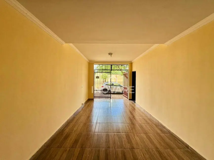 Foto 6 de Casa com 2 quartos para alugar em Setor Anhanguera, Itumbiara - GO