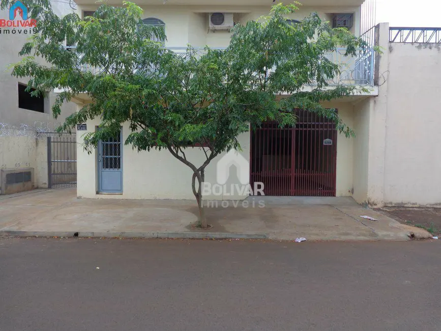 Casa com 2 quartos para alugar em Setor Anhanguera, Itumbiara, GO - imagem 1 Foto 1 de Casa com 2 quartos para alugar em Setor Anhanguera, Itumbiara, GO