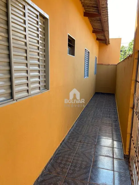 Foto 2 de Kitnet com 2 quartos para alugar, 80m2 em Setor Rodoviário, Itumbiara - GO