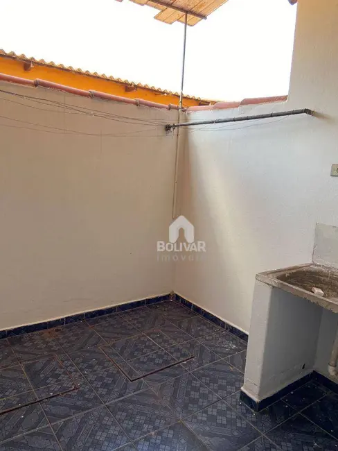 Foto 5 de Kitnet com 2 quartos para alugar, 80m2 em Setor Rodoviário, Itumbiara - GO