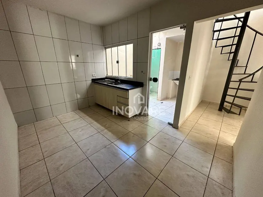Apartamento com 2 quartos para alugar, 80m2 em Itumbiara - GO - imagem 4 Foto 4 de Apartamento com 2 quartos para alugar, 80m2 em Itumbiara - GO