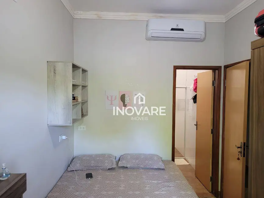 Casa com 3 quartos à venda, 460m2 em Setor Bela Vista, Itumbiara - GO - imagem 8 Foto 8 de Casa com 3 quartos à venda, 460m2 em Setor Bela Vista, Itumbiara - GO
