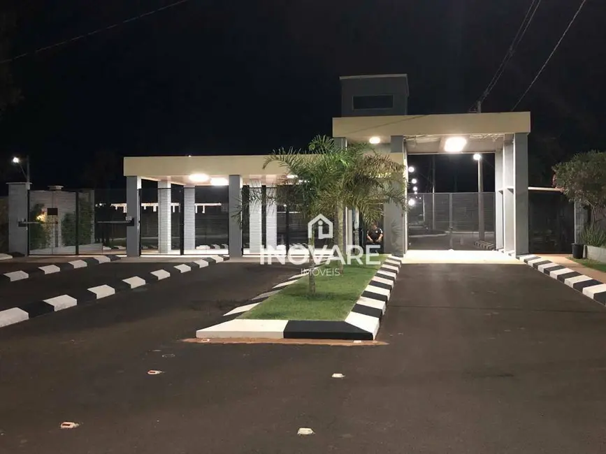Foto 2 de Terreno / Lote à venda, 360m2 em Itumbiara - GO