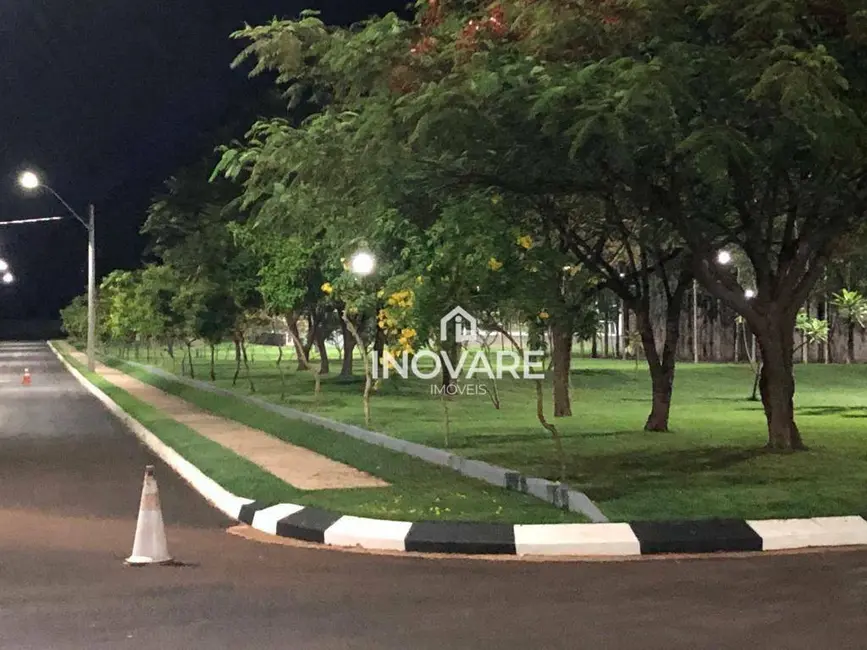 Terreno / Lote à venda, 360m2 em Itumbiara - GO - imagem 5 Foto 5 de Terreno / Lote à venda, 360m2 em Itumbiara - GO