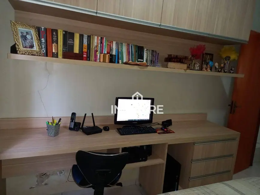 Casa com 3 quartos à venda, 380m2 em Itumbiara - GO - imagem 8 Foto 8 de Casa com 3 quartos à venda, 380m2 em Itumbiara - GO