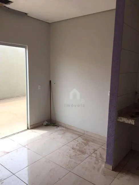 Kitnet com 1 quarto para alugar, 300m2 em Itumbiara - GO - imagem 5 Foto 5 de Kitnet com 1 quarto para alugar, 300m2 em Itumbiara - GO