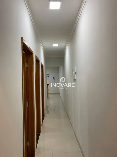 Casa com 3 quartos à venda, 180m2 em Jardim Bandeirantes, Itumbiara - GO - imagem 6 Foto 6 de Casa com 3 quartos à venda, 180m2 em Jardim Bandeirantes, Itumbiara - GO