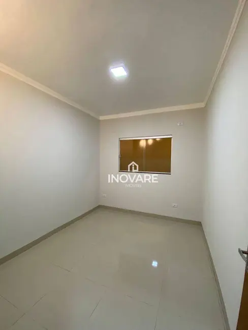 Casa com 3 quartos à venda, 180m2 em Jardim Bandeirantes, Itumbiara - GO - imagem 7 Foto 7 de Casa com 3 quartos à venda, 180m2 em Jardim Bandeirantes, Itumbiara - GO