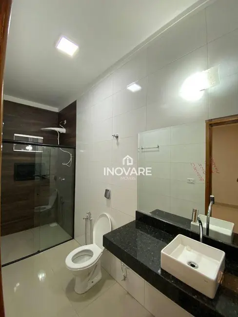Casa com 3 quartos à venda, 180m2 em Jardim Bandeirantes, Itumbiara - GO - imagem 8 Foto 8 de Casa com 3 quartos à venda, 180m2 em Jardim Bandeirantes, Itumbiara - GO