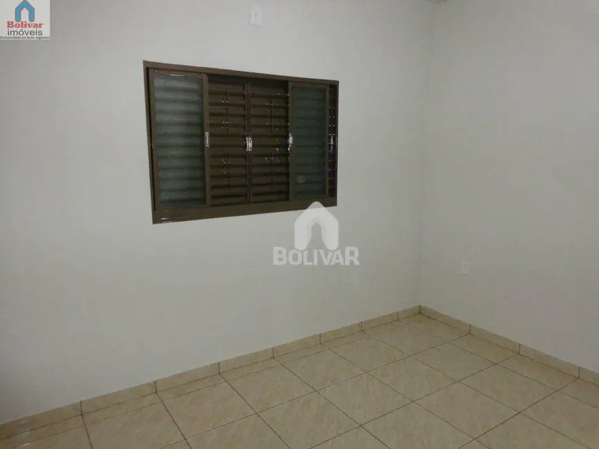 Foto 8 de Casa com 2 quartos para alugar, 180m2 em Itumbiara - GO