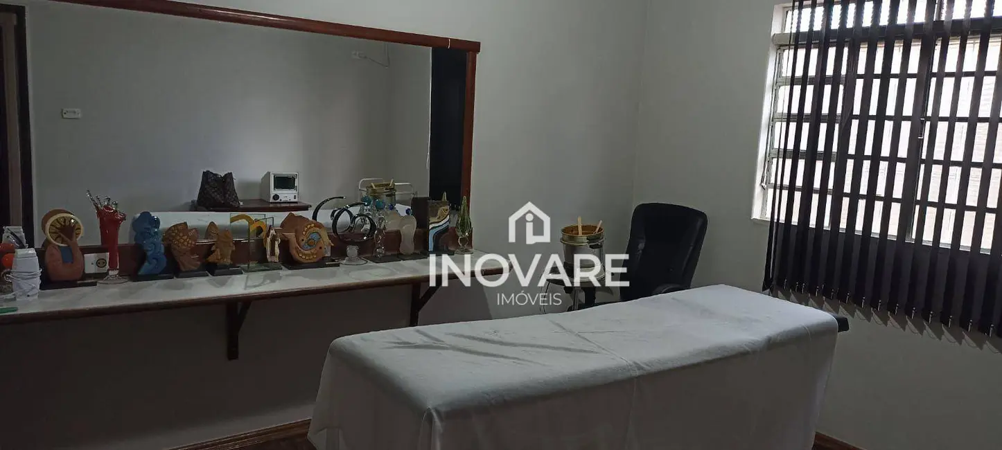 Casa com 5 quartos à venda, 616m2 em Itumbiara - GO - imagem 7 Foto 7 de Casa com 5 quartos à venda, 616m2 em Itumbiara - GO