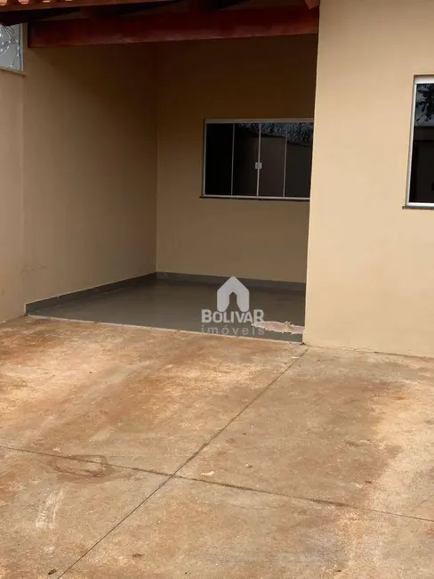 Foto 2 de Casa com 3 quartos para alugar, 180m2 em Jardim Liberdade, Itumbiara - GO