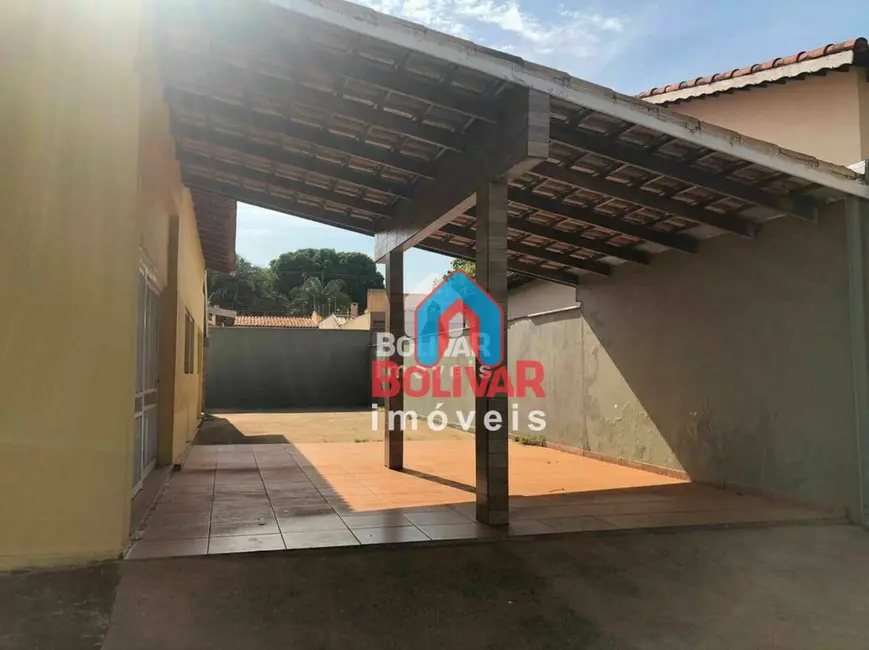 Foto 4 de Casa com 3 quartos à venda, 450m2 em Cachoeira Dourada - GO