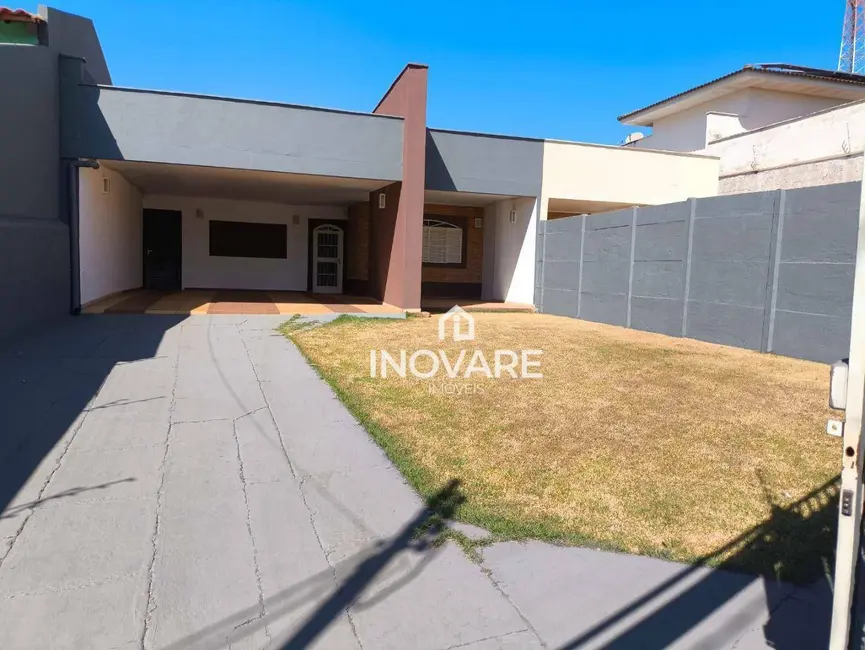 Foto 2 de Casa com 2 quartos para alugar, 400m2 em Itumbiara - GO