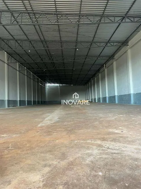 Foto 2 de Armazém / Galpão para alugar, 1052m2 em Itumbiara - GO
