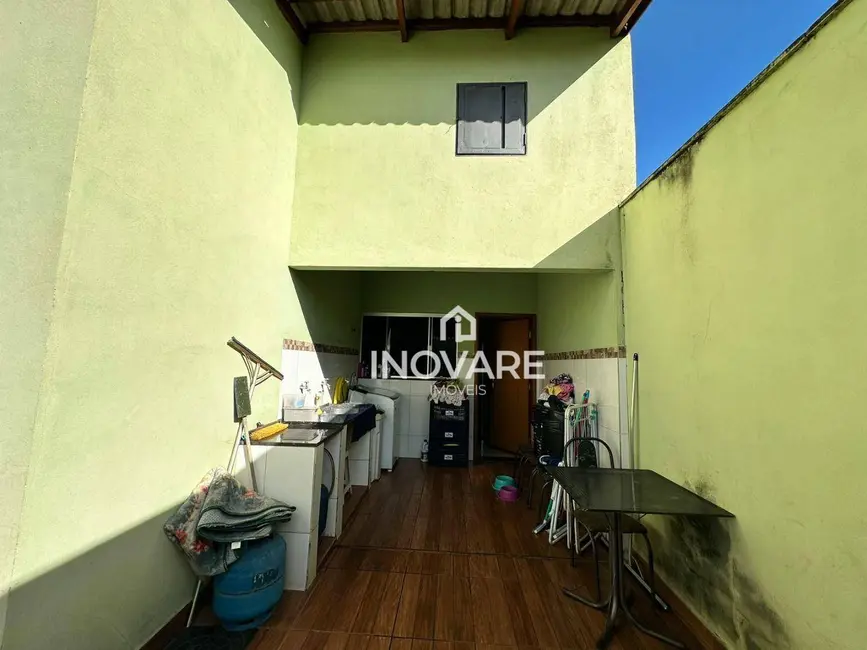 Casa com 3 quartos à venda, 240m2 em Itumbiara - GO - imagem 7 Foto 7 de Casa com 3 quartos à venda, 240m2 em Itumbiara - GO