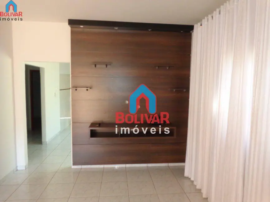 Casa com 3 quartos à venda, 150m2 em Itumbiara - GO - imagem 8 Foto 8 de Casa com 3 quartos à venda, 150m2 em Itumbiara - GO