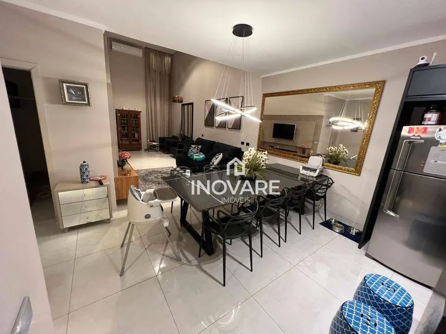 Foto 9 de Casa com 3 quartos à venda, 250m2 em Itumbiara - GO