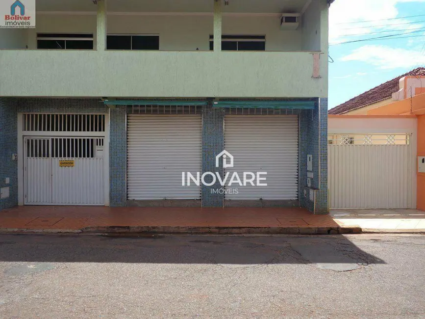 Sala Comercial para alugar, 240m2 em Itumbiara - GO - imagem 1 Foto 1 de Sala Comercial para alugar, 240m2 em Itumbiara - GO