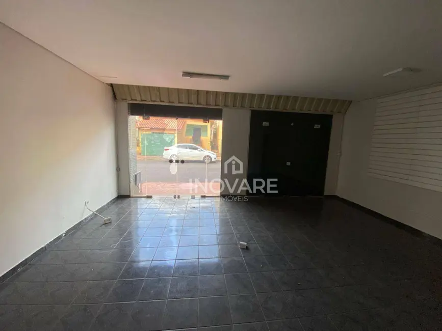 Foto 3 de Sala Comercial para alugar, 240m2 em Itumbiara - GO
