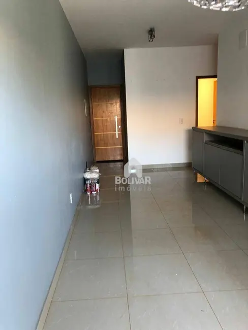 Foto 2 de Casa com 3 quartos para alugar, 150m2 em Arapora - MG